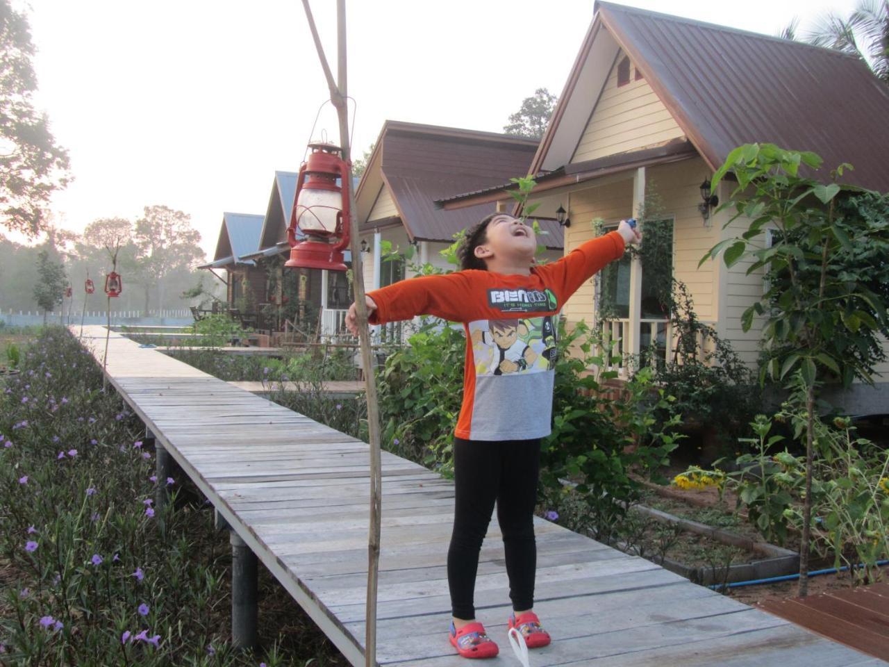 Baan Thung Home Stay Prasat Экстерьер фото